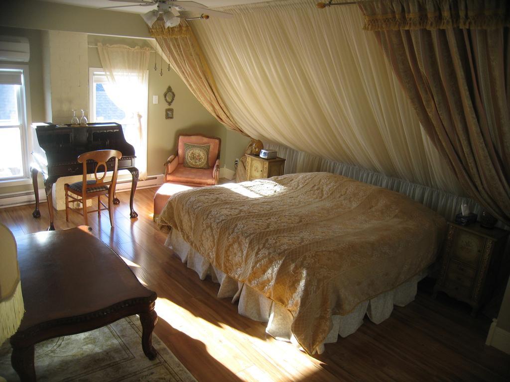 Auberge Marquis De Montcalm Sherbrooke Eksteriør bilde