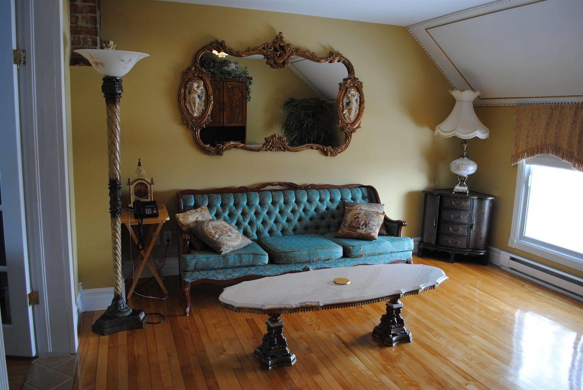 Auberge Marquis De Montcalm Sherbrooke Eksteriør bilde