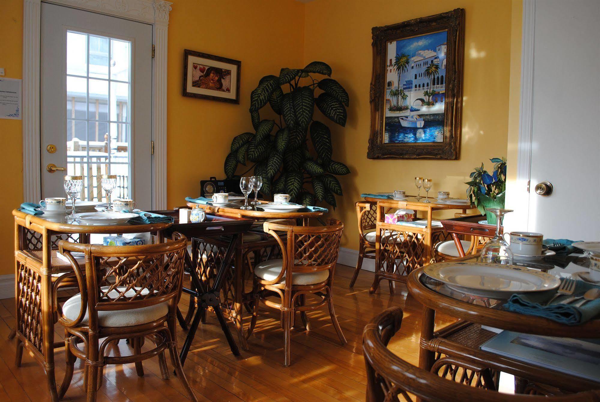 Auberge Marquis De Montcalm Sherbrooke Eksteriør bilde