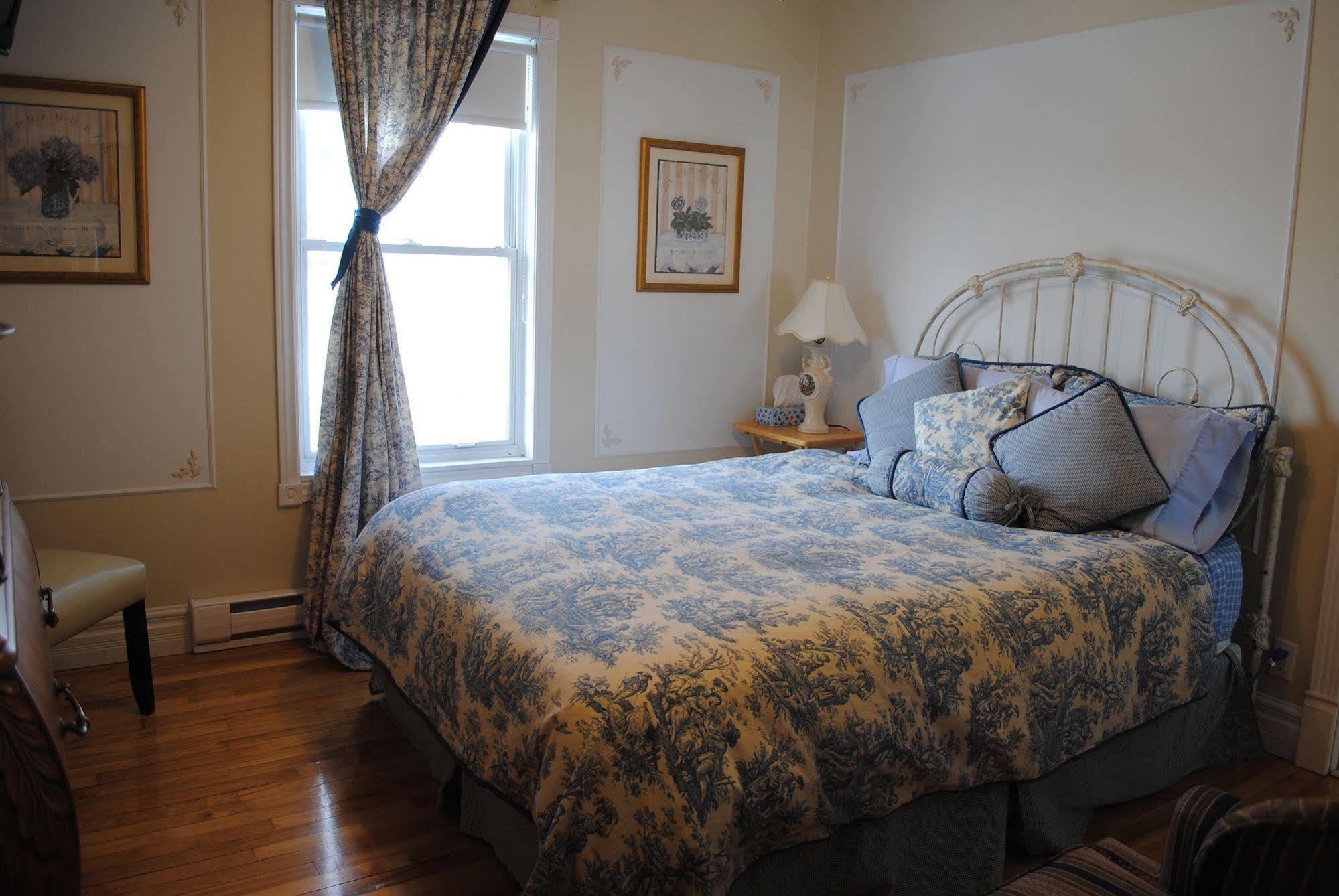 Auberge Marquis De Montcalm Sherbrooke Eksteriør bilde