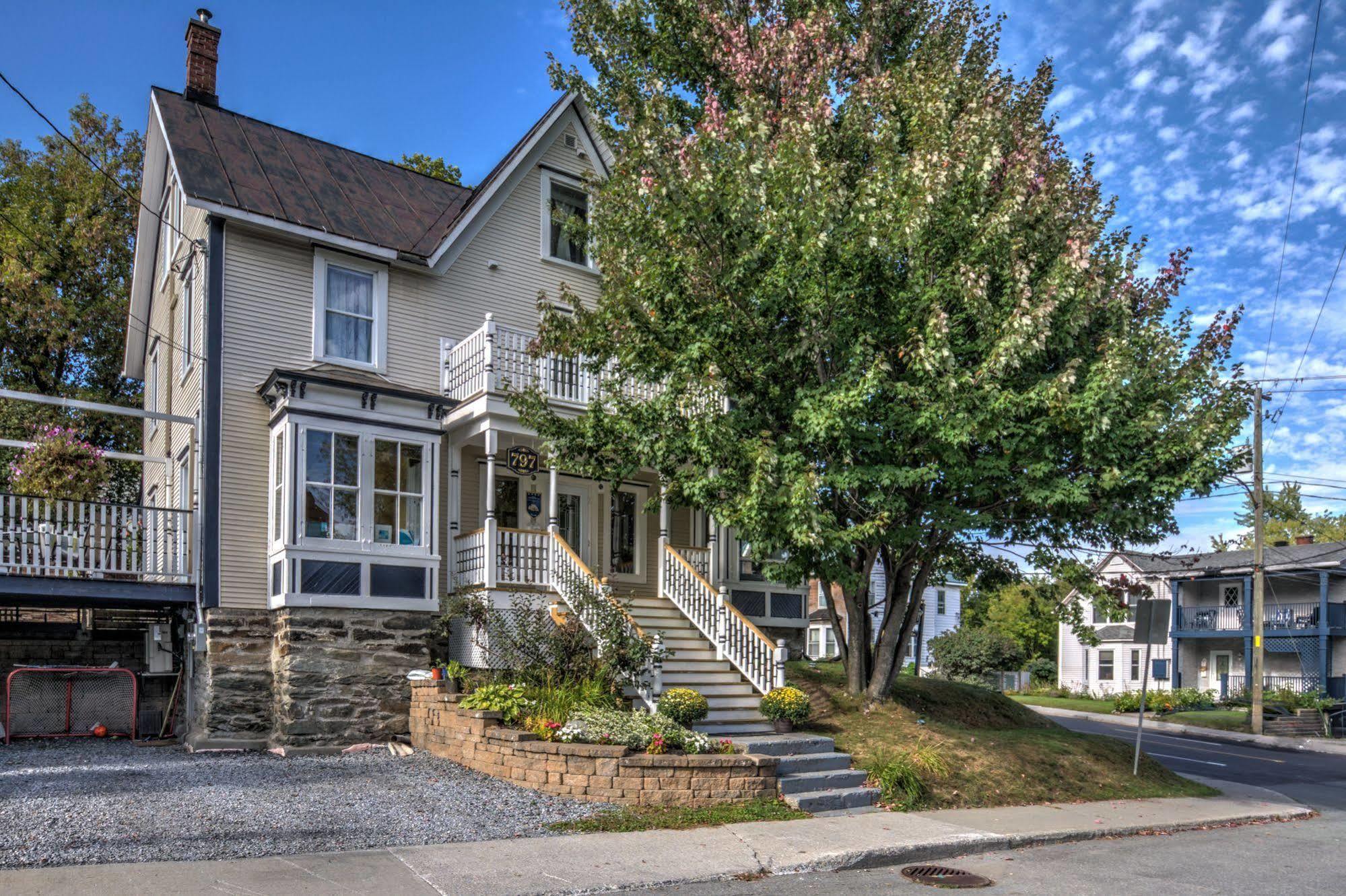 Auberge Marquis De Montcalm Sherbrooke Eksteriør bilde